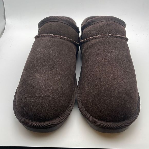 CUSHIONAIRE Women's COZY Faux Shearling Genuine Suede cozy mule slippers +Memory - Picture 2 of 7